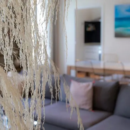 #27 Urban Ac 2 Bedrooms 10mins Walk Sea&old Town Appartamento Nizza