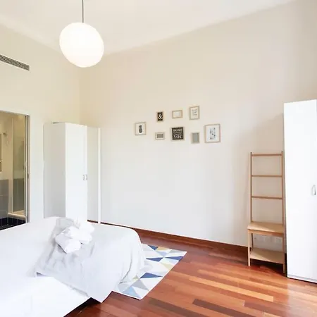 Appartamento #27 Urban Ac 2 Bedrooms 10mins Walk Sea&old Town