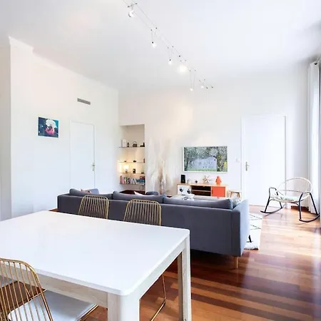 Appartamento #27 Urban Ac 2 Bedrooms 10mins Walk Sea&old Town